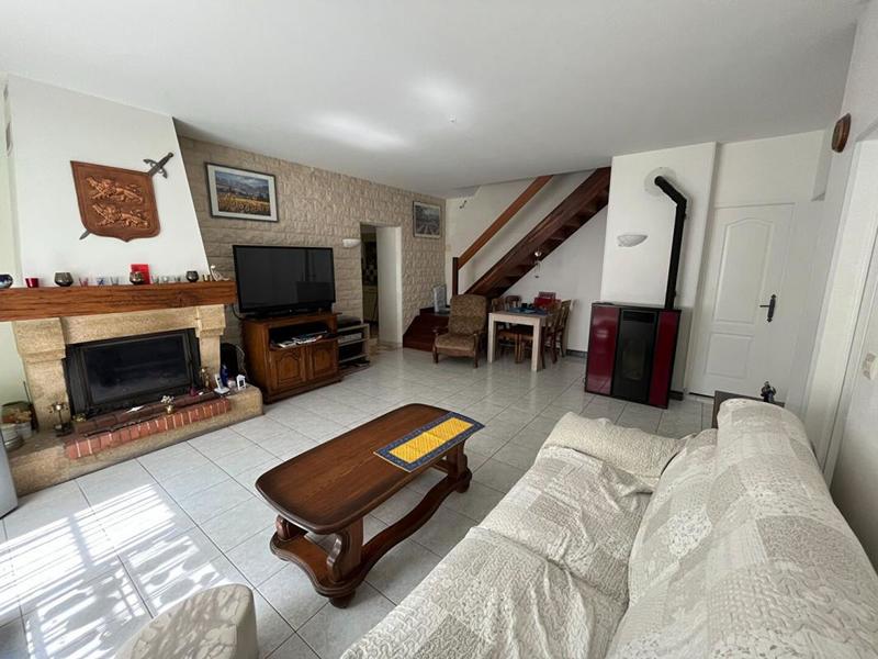 Maison - 96 m² - 4 pièces