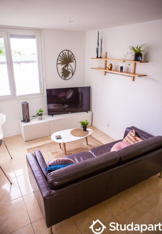 Chambre - 9 m² - 1 pièce