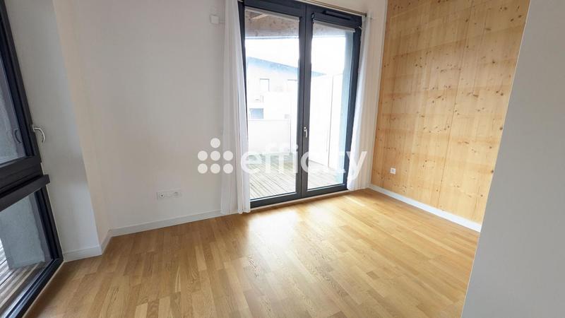 Appartement - 106 m² - 5 pièces