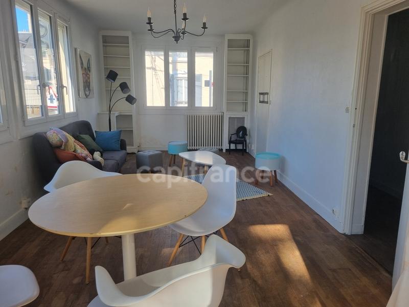 Maison - 137 m² - 6 pièces