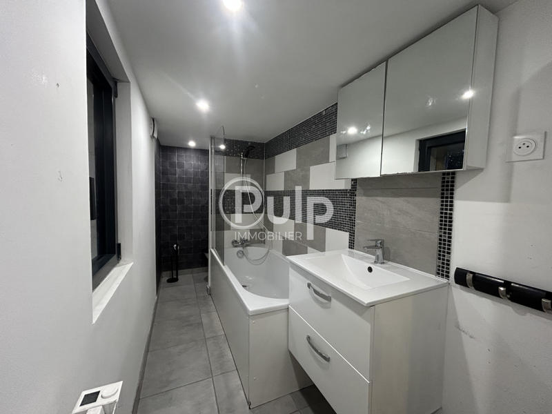 Maison de ville - 75 m² - 4 pièces