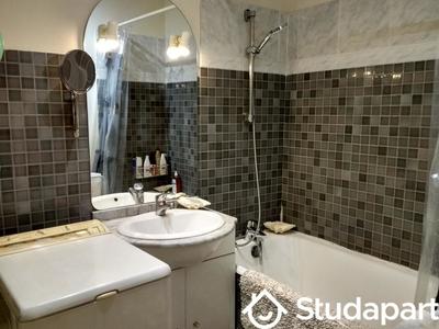 Chambre - 9 m² - 1 pièce