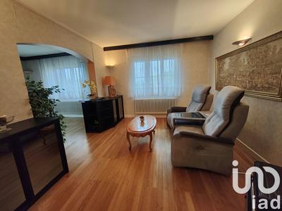 Maison - 200 m² - 8 pièces