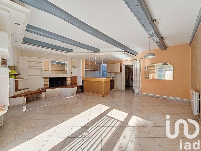 Maison - 207 m² - 7 pièces