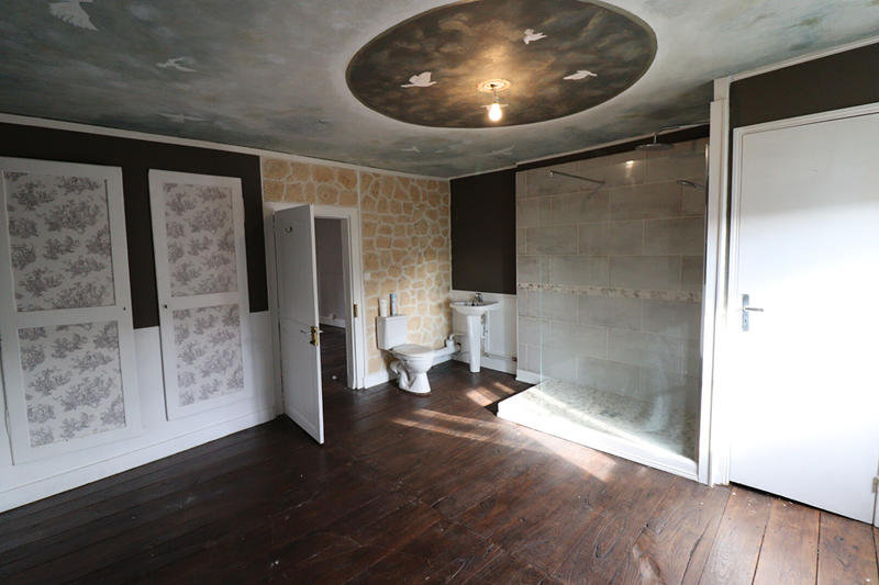 Maison - 193 m² - 10 pièces