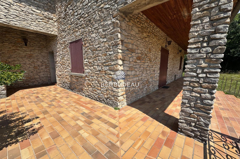 Maison - 93 m² - 4 pièces