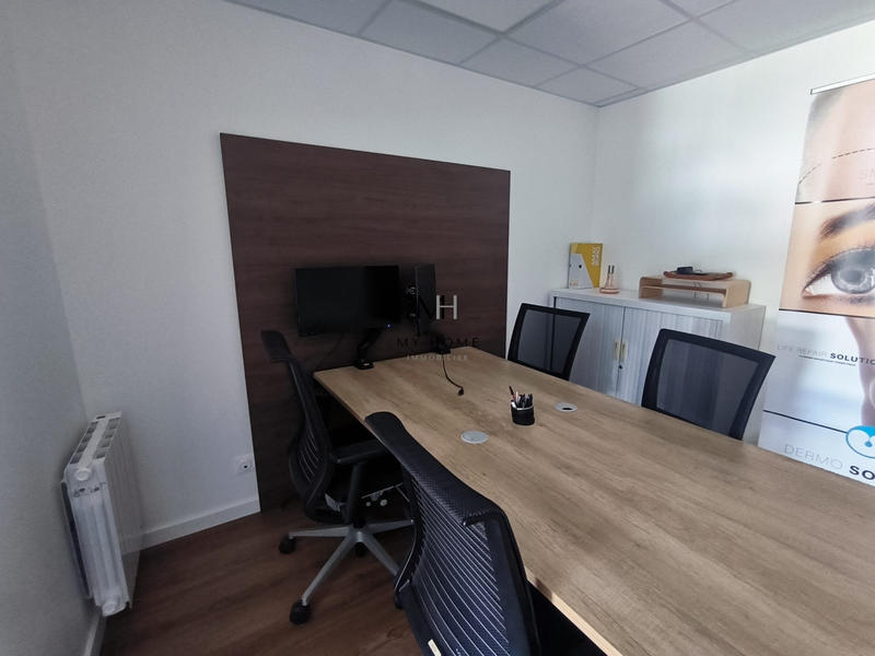 Maison - 200 m² - 8 pièces