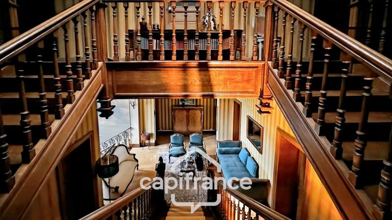 Hôtel particulier - 570 m² - 20 pièces