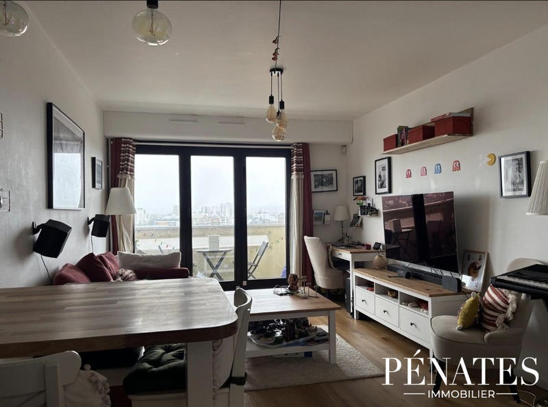 Appartement - 81 m² - 3 pièces