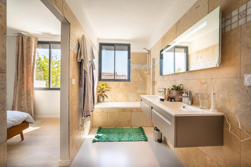 Maison de ville - 135 m² - 6 pièces