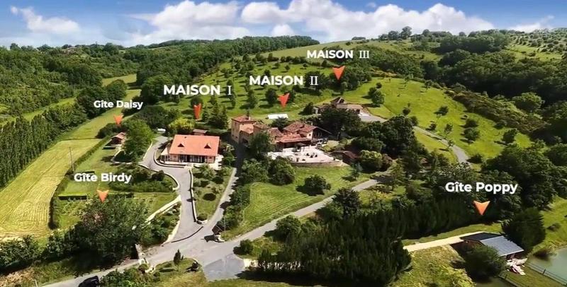 Propriété - 936 m² - 23 pièces