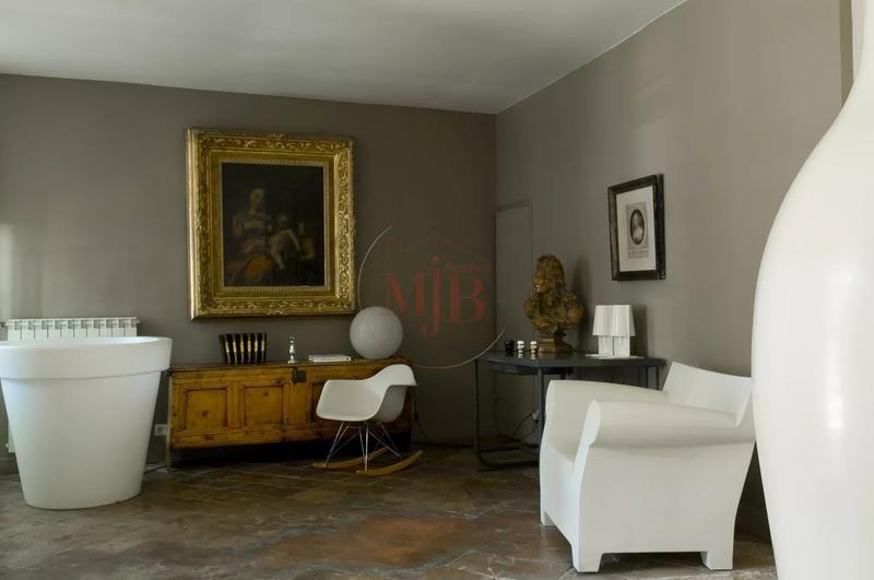 Maison de village - 350 m² - 12 pièces