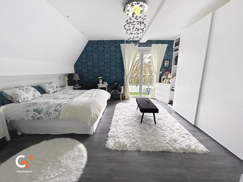 Maison - 197 m² - 7 pièces