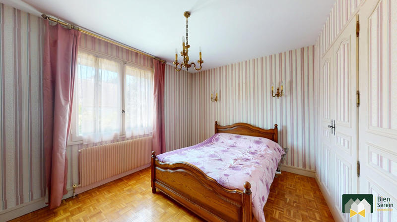 Maison traditionnelle - 76 m² - 4 pièces