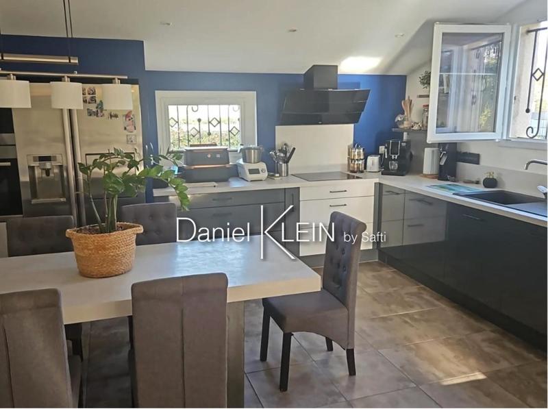 Maison - 83 m² - 4 pièces