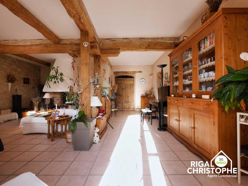 Corps de ferme - 490 m² - 16 pièces