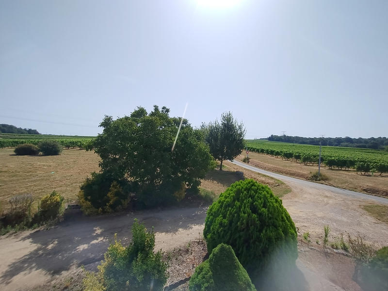 Maison - 234 m² - 8 pièces