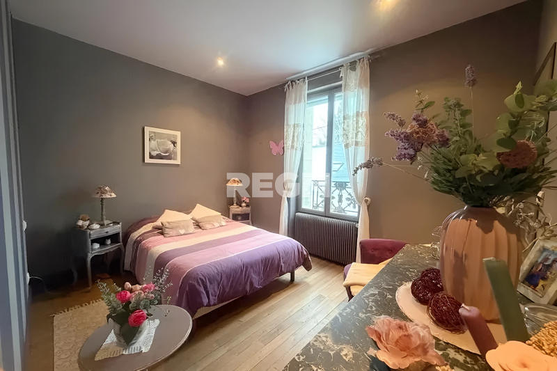Propriété - 164 m² - 7 pièces
