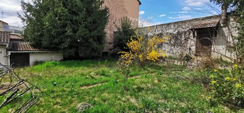 Terrain constructible - 200 m²