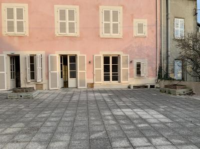 Appartement - 111 m² - 4 pièces