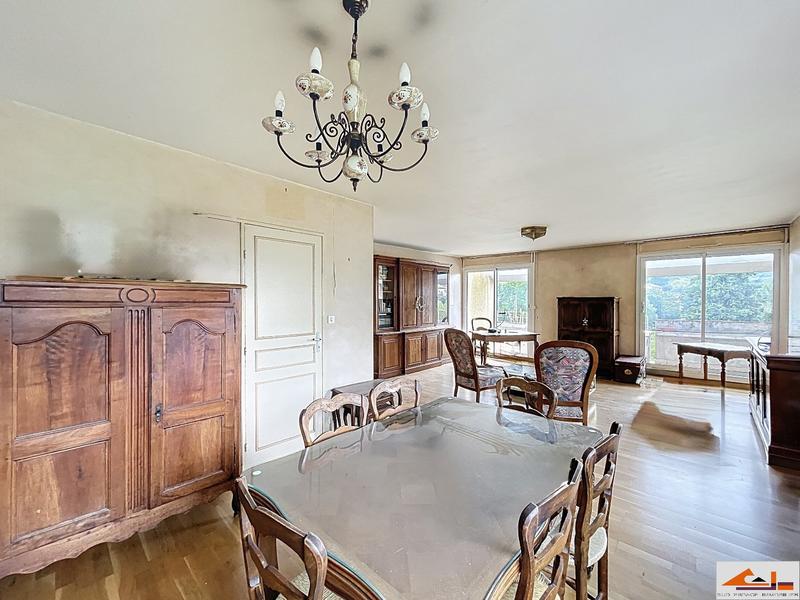 Appartement - 121 m² - 5 pièces