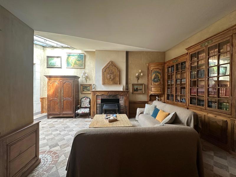 Villa - 292 m² - 8 pièces