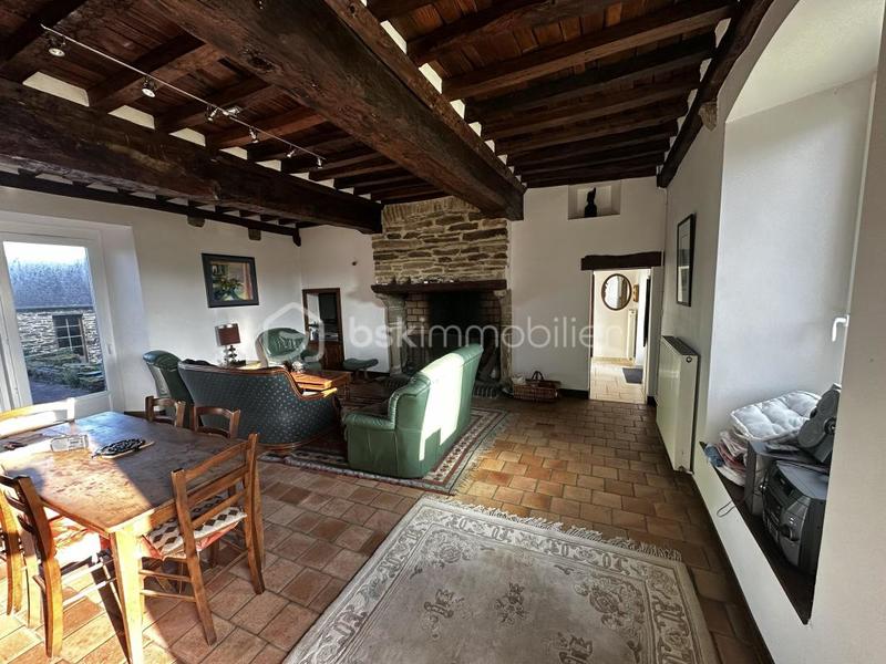 Corps de ferme - 180 m² - 7 pièces