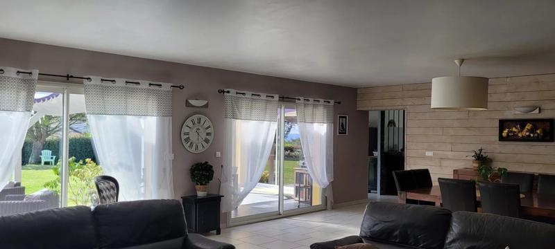 Maison - 245 m² - 10 pièces