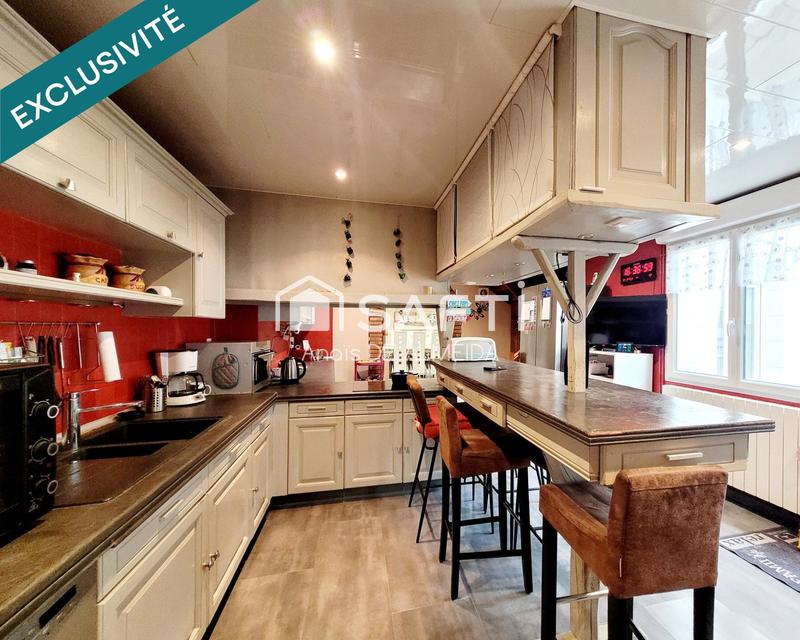 Maison - 224 m² - 7 pièces