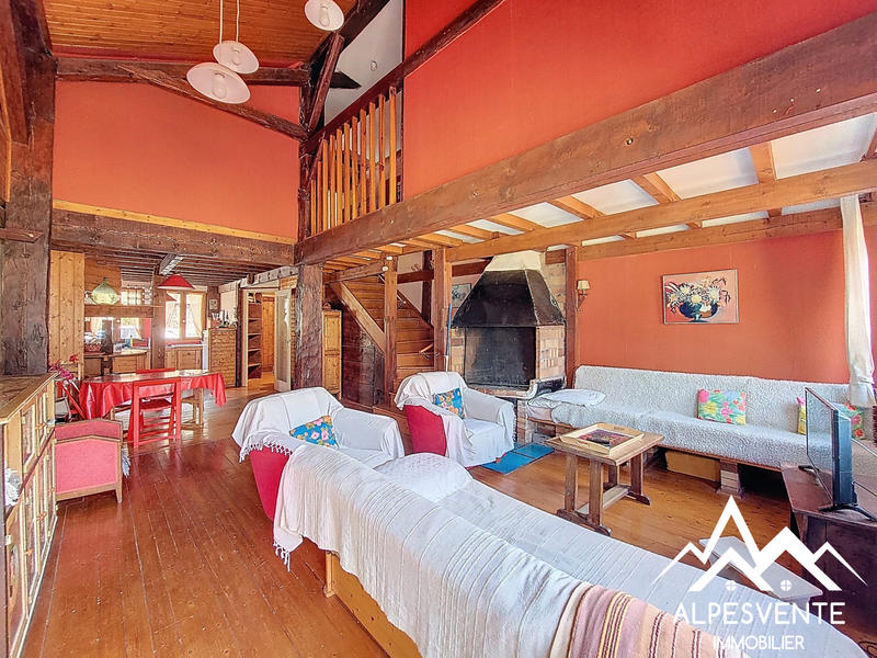 Maison - 118 m² - 8 pièces