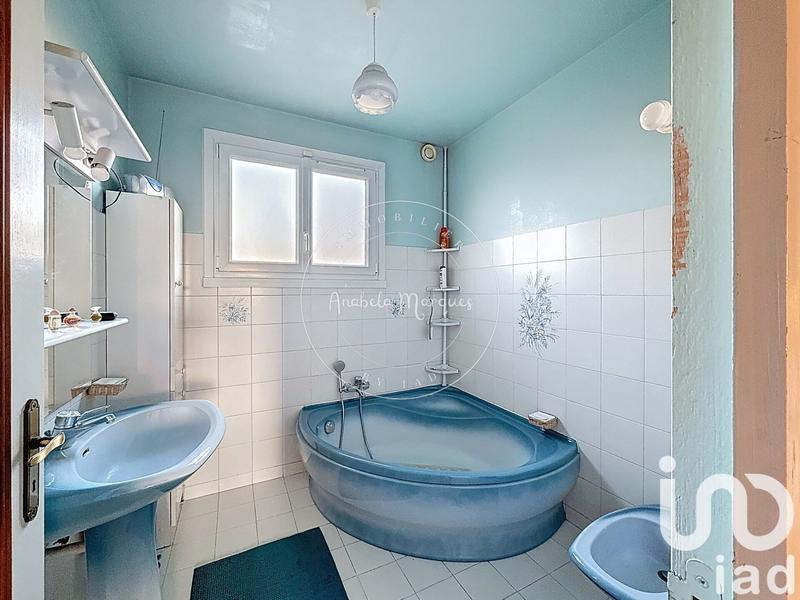 Maison - 184 m² - 7 pièces