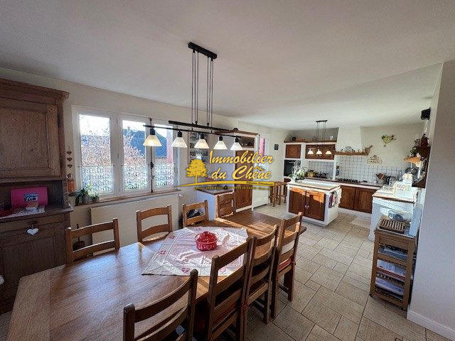 Maison - 158 m² - 6 pièces