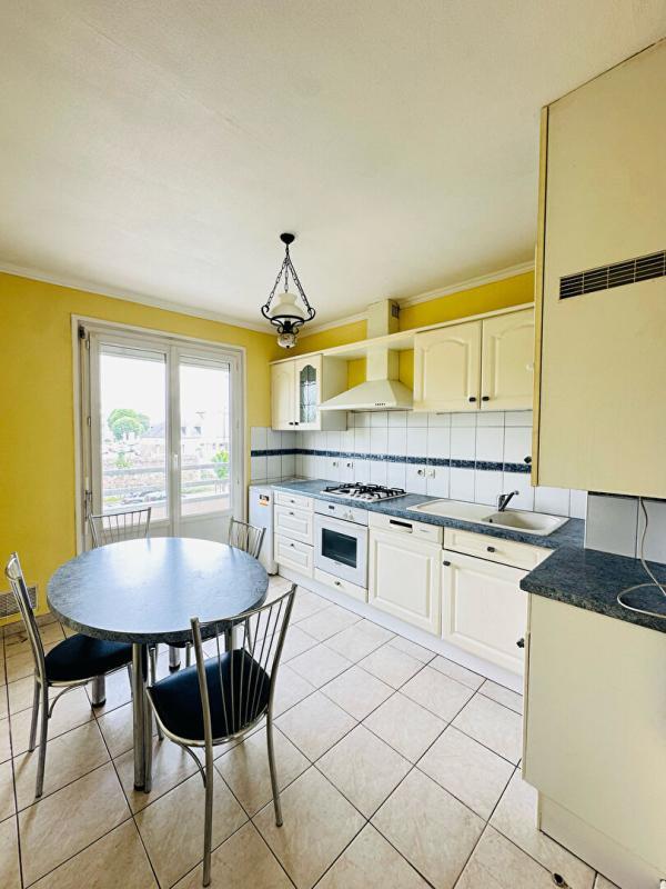 Appartement - 76 m² - 5 pièces