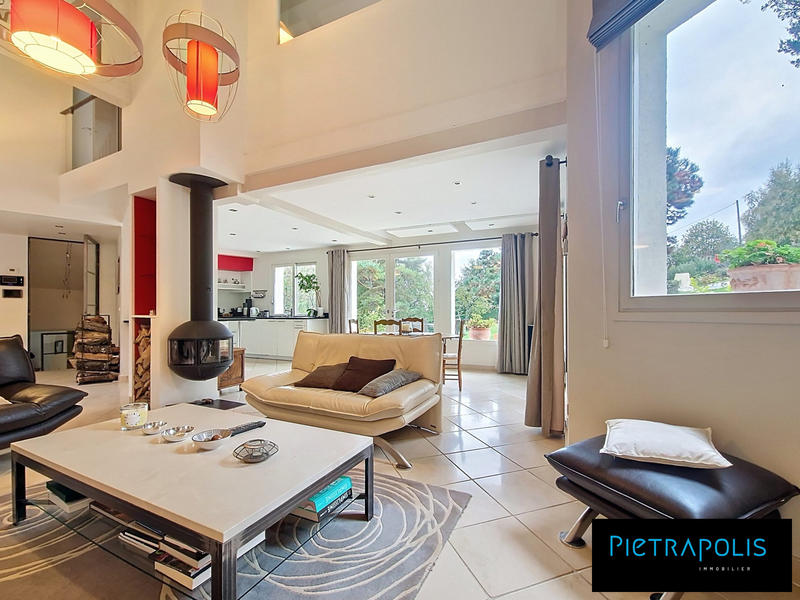 Villa - 265 m² - 7 pièces