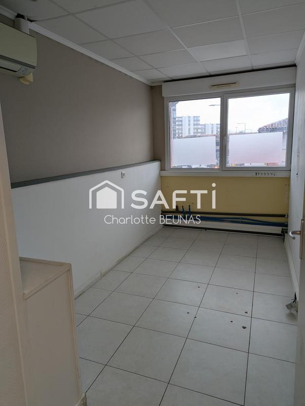 Bureau - 96 m² - 3 pièces
