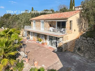 Propriété - 152 m² - 6 pièces