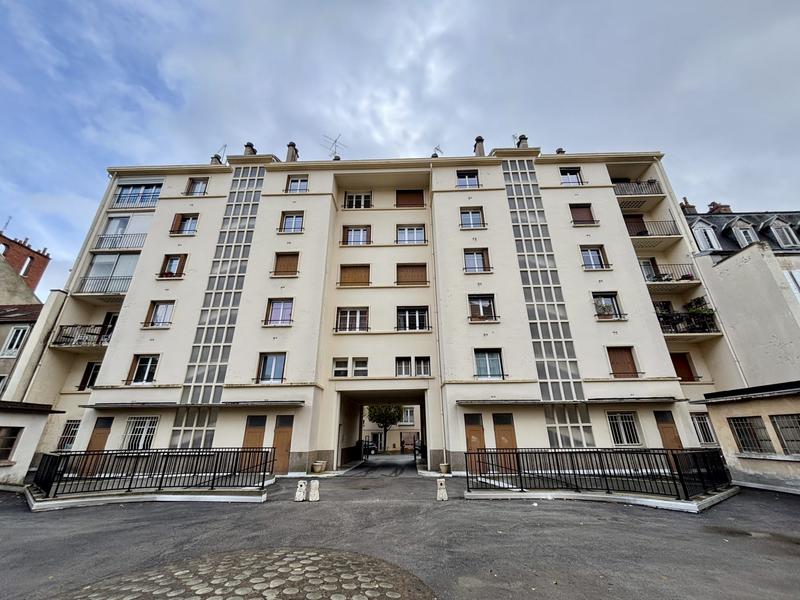 Appartement - 83 m² - 4 pièces