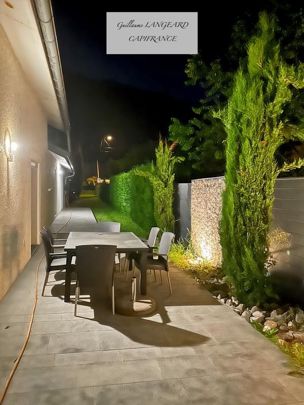 Maison - 227 m² - 6 pièces