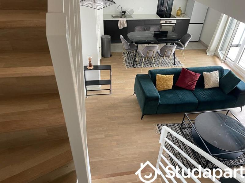 Chambre - 9 m² - 1 pièce