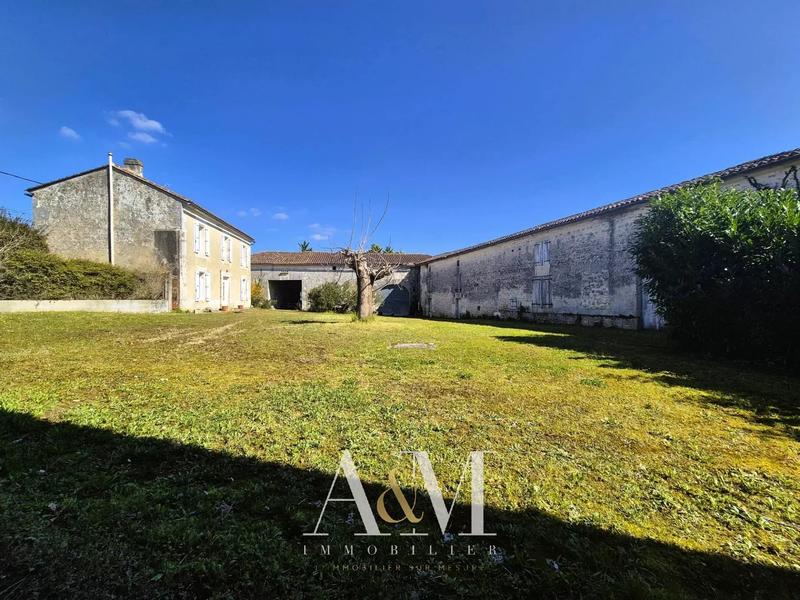 Maison de village - 116 m² - 6 pièces