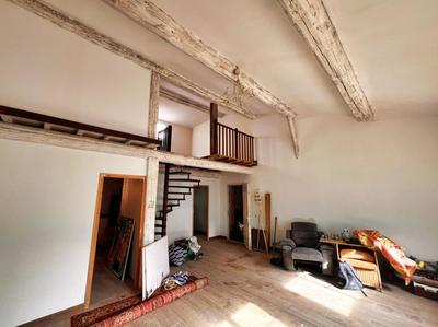 Remise - 330 m² - 8 pièces