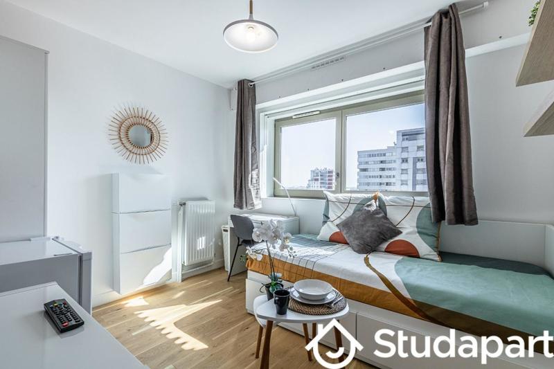 Chambre - 10 m² - 1 pièce