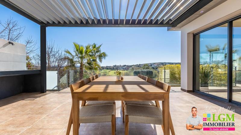 Villa - 250 m² - 5 pièces