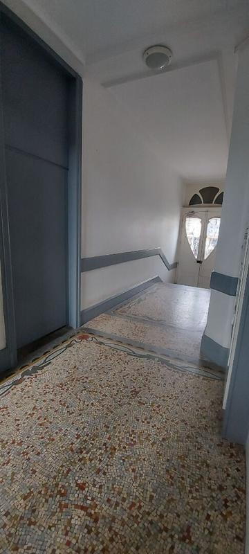 Appartement - 90 m² - 2 pièces