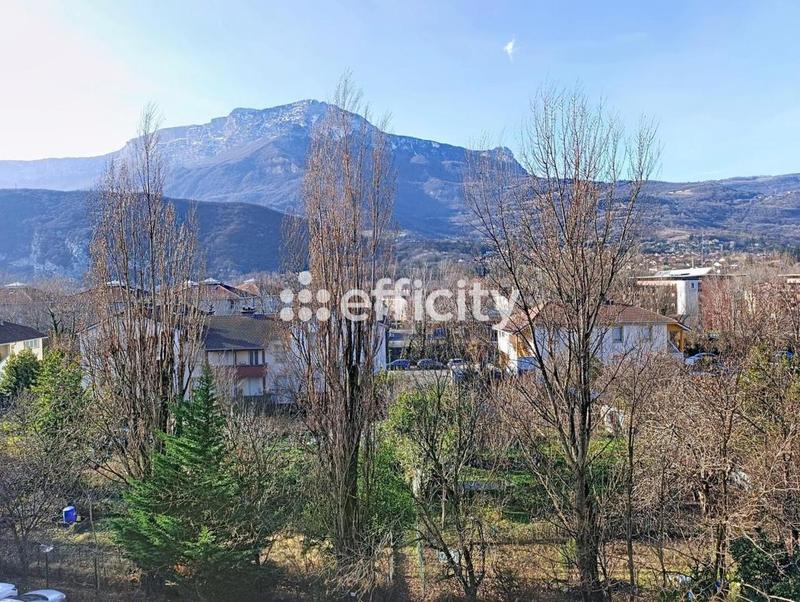 Appartement - 94 m² - 4 pièces