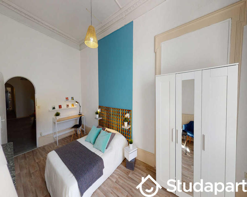 Chambre - 67 m² - 1 pièce