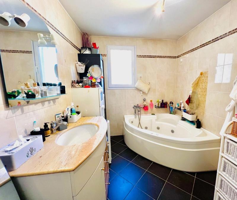 Maison - 142 m² - 4 pièces