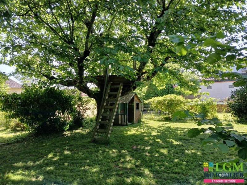 Maison - 220 m² - 5 pièces