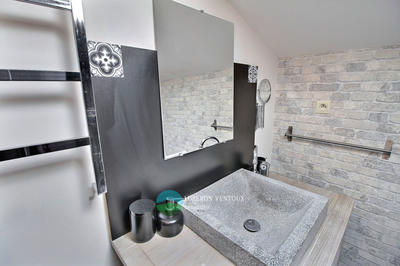 Appartement - 65 m² - 2 pièces