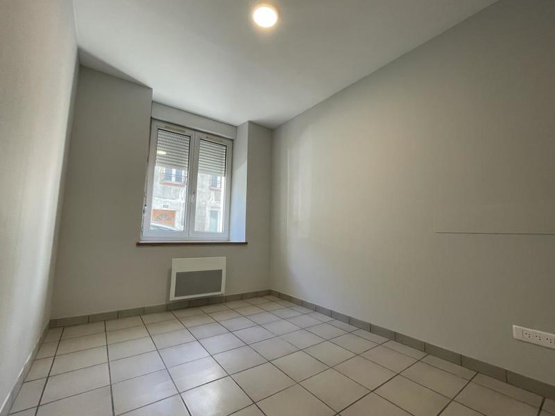 Bureau - 128 m² - 11 pièces